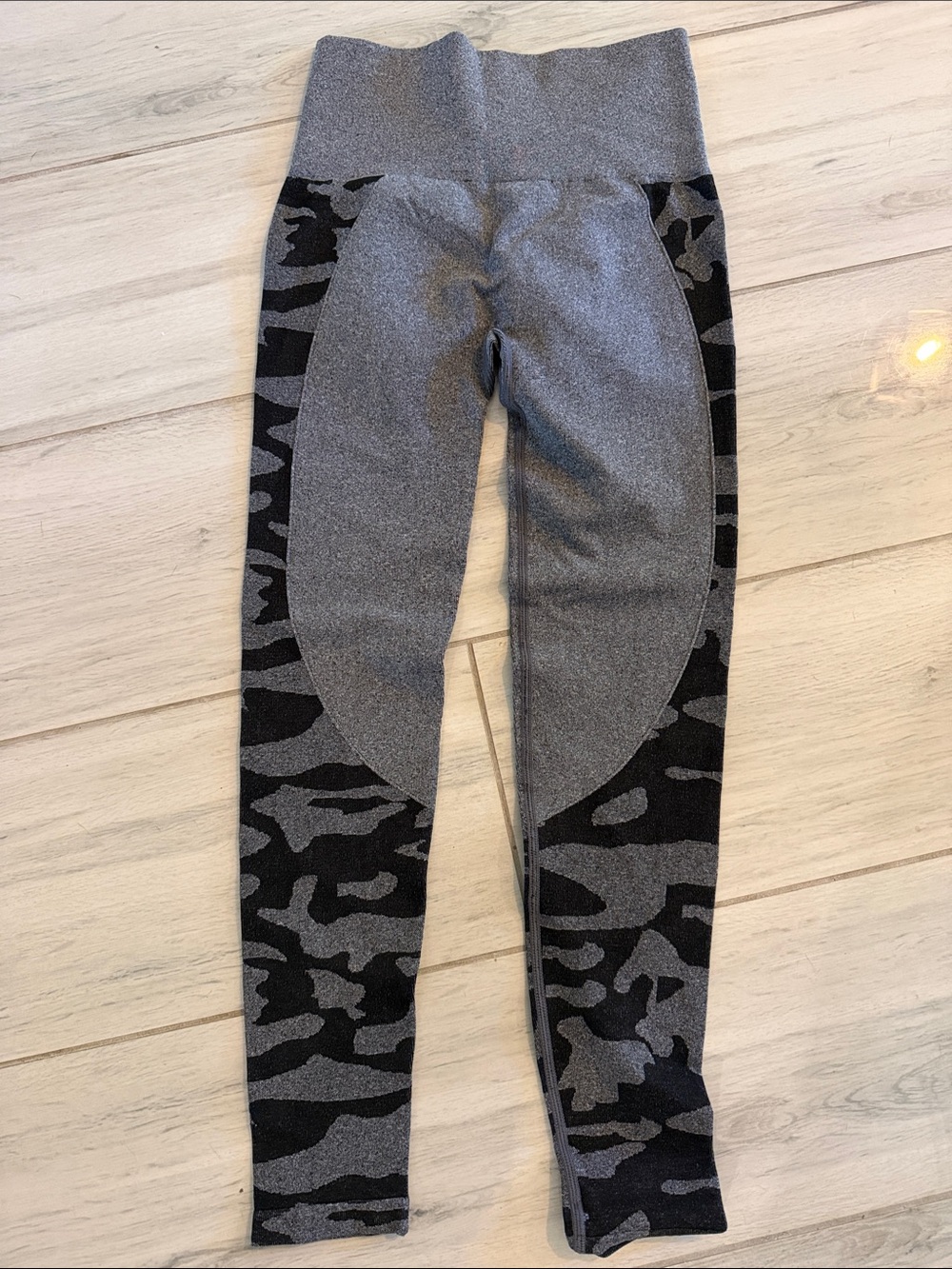 High-Waist Gray Camo Contour Women’s Leggings